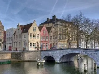 Adornes Hotel