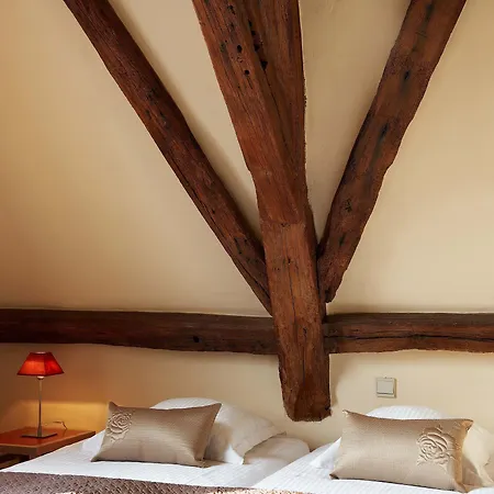 Adornes Hotel